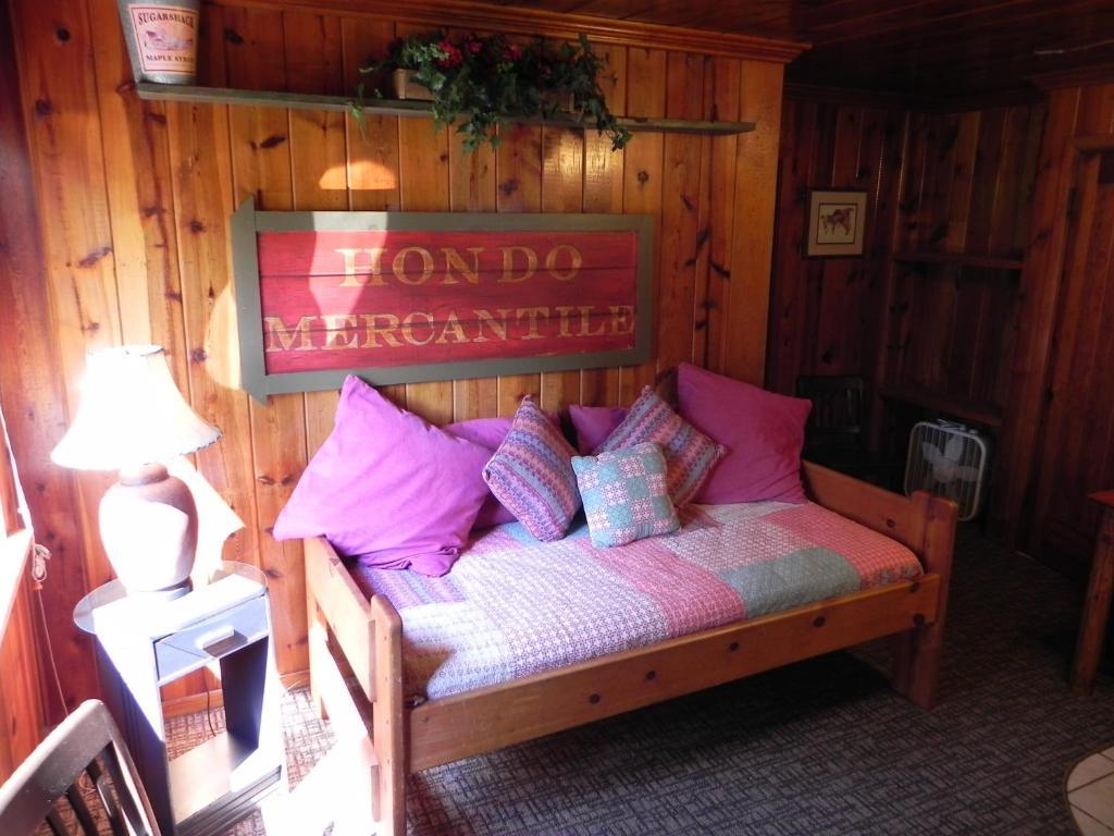 Apache Village Cabins Ruidoso Quarto foto
